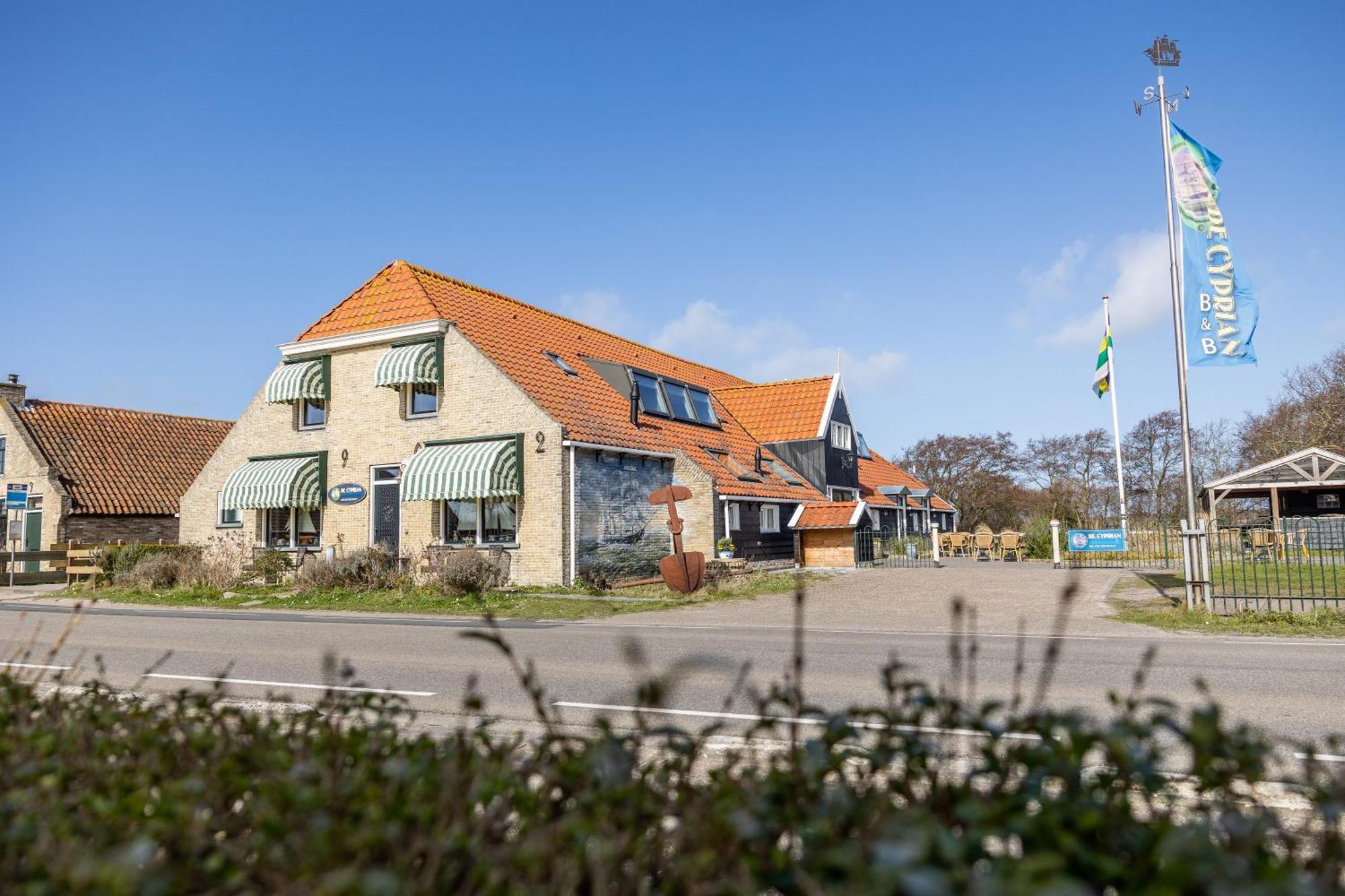 De Cyprian Bed & Breakfast Kaard Exterior foto